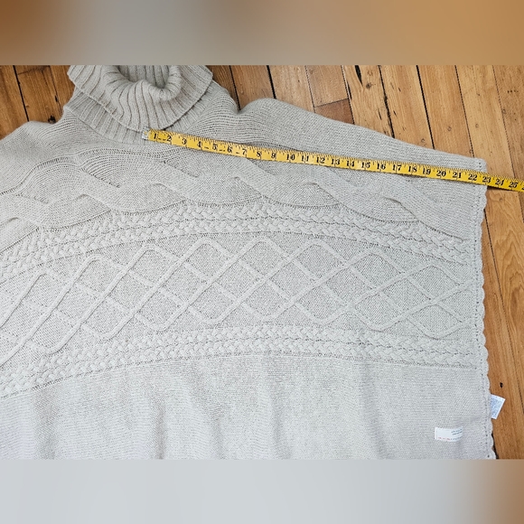 Odd Molly Cape Poncho - Picture 7 of 8